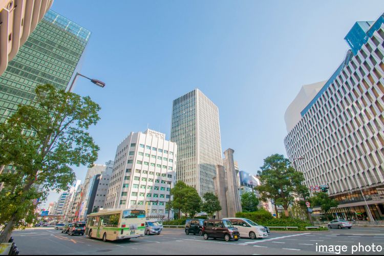 東梅田駅